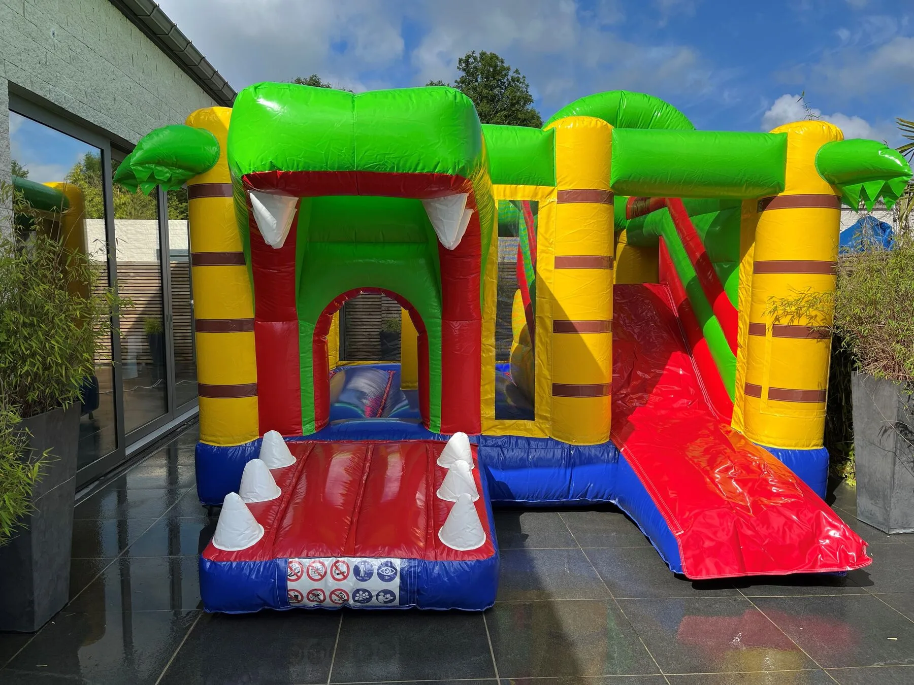Château gonflable pour un anniversaire d'enfant au Prestige du Clothaire