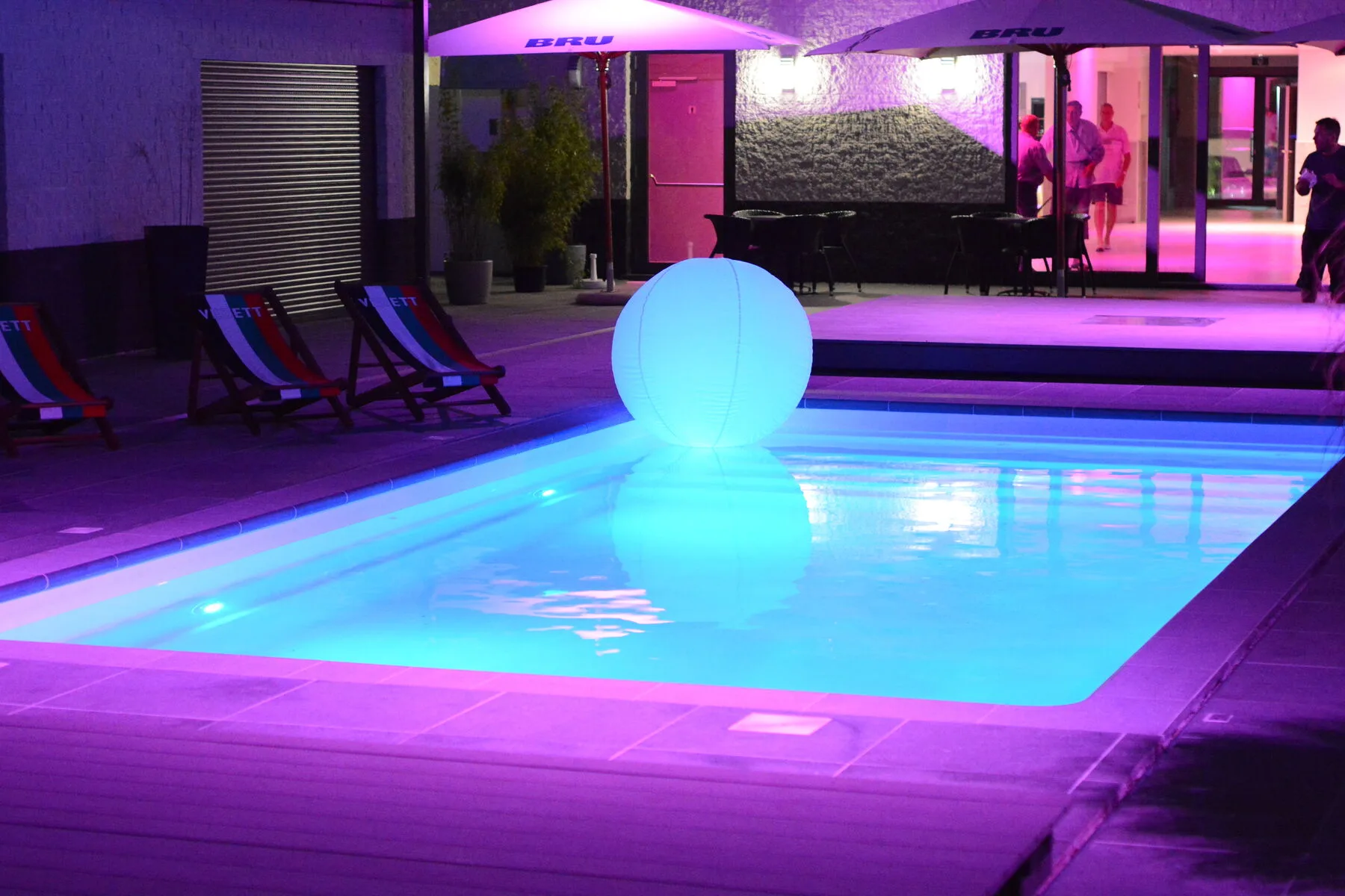 Piscine privative à louer à Gœgnies-Chaussée